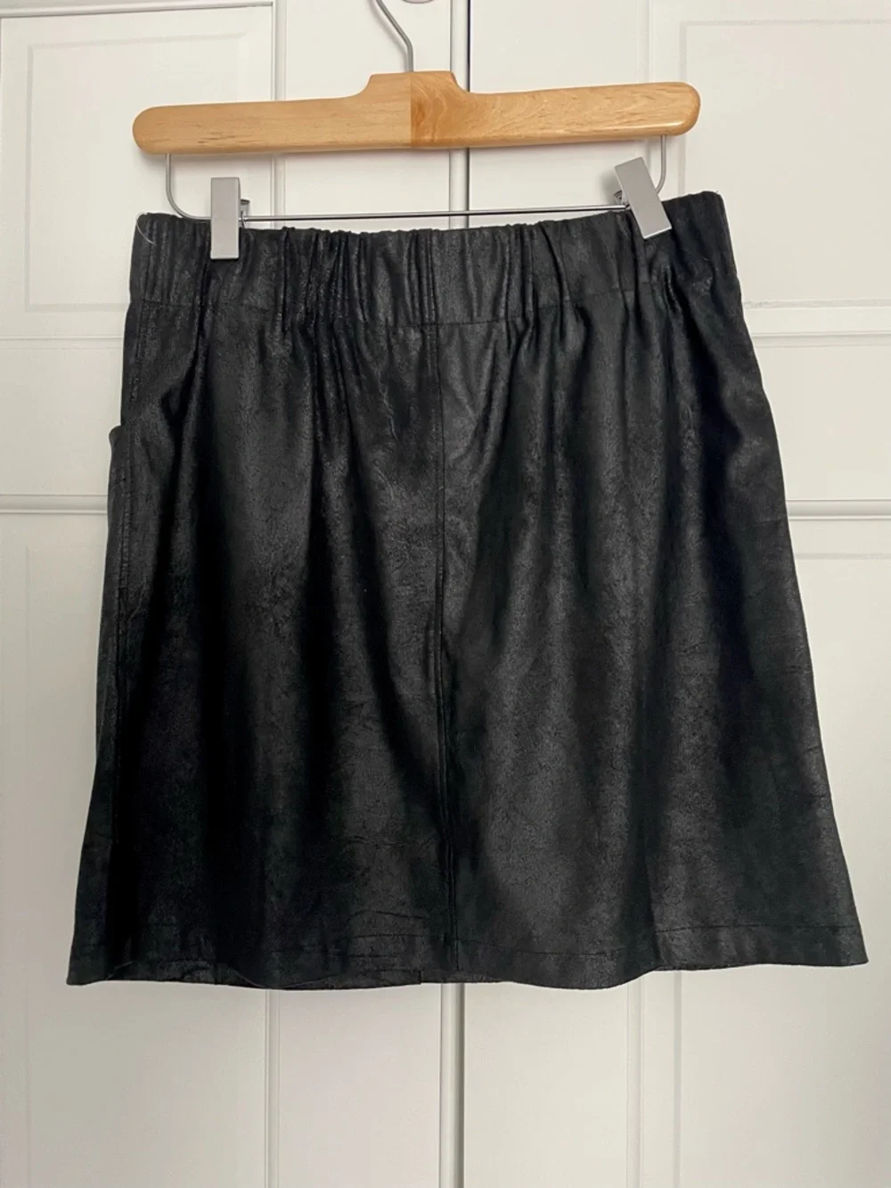 Evereve & David Lerner Women’s Faux Leather Pull On Pocket Mini Skirt Size M